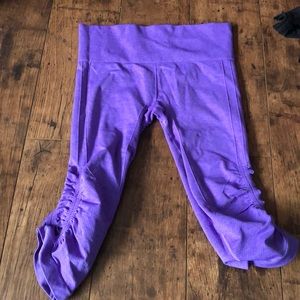Lulu size 6 capris